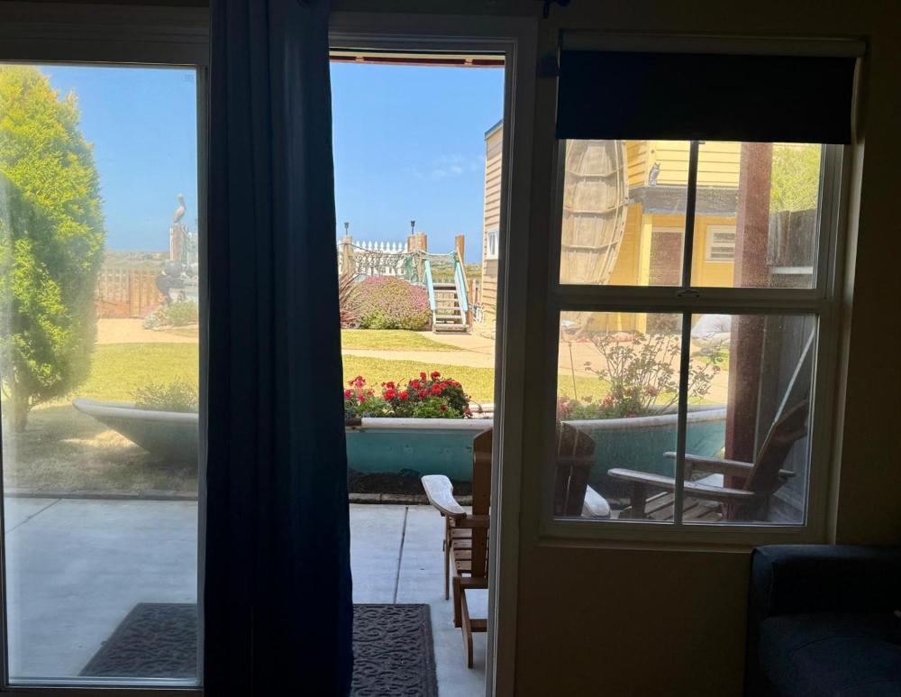 Captain's Inn at Moss Landing